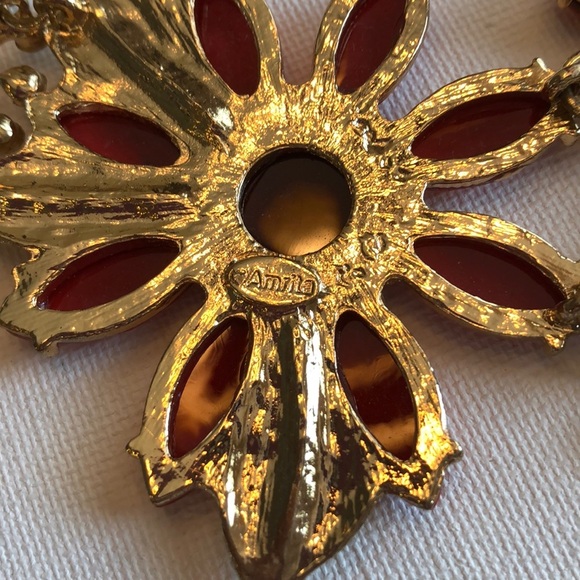 NWOT AMRITA Singh FLower Necklace - Picture 6 of 7